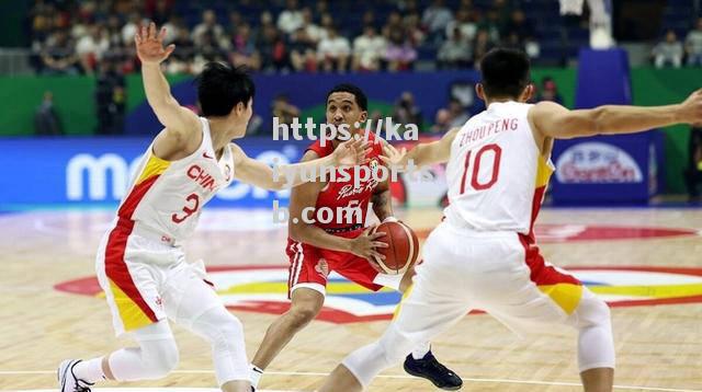 NBA季后赛悬念重重，强队遭遇逆境